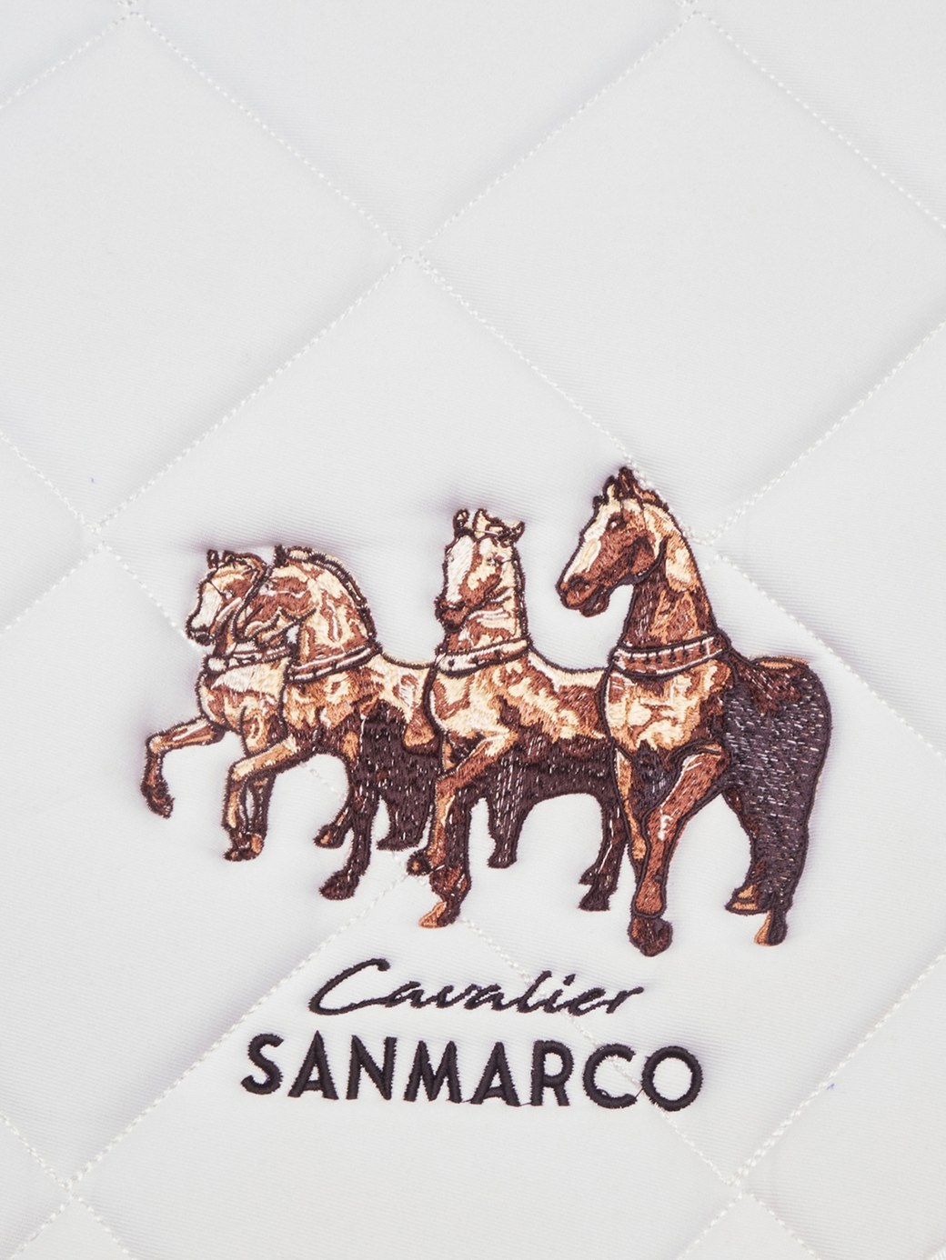 LONDON-H WHITE HERITAGE DIAMOND SADDLE PAD 